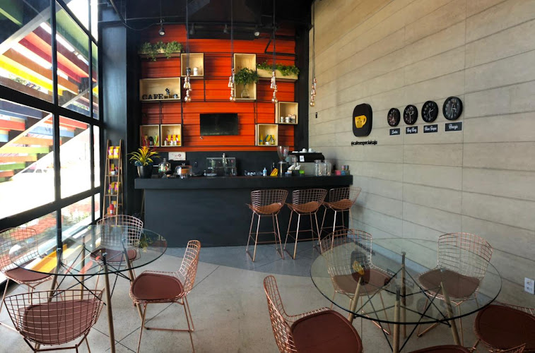 Cafés Especiais Aju | Café Gourmet Unit Farolândia | Latitude 13